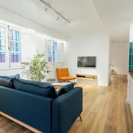 Decorated And Renovated- 2bd 2bth- Center Apartment Seville